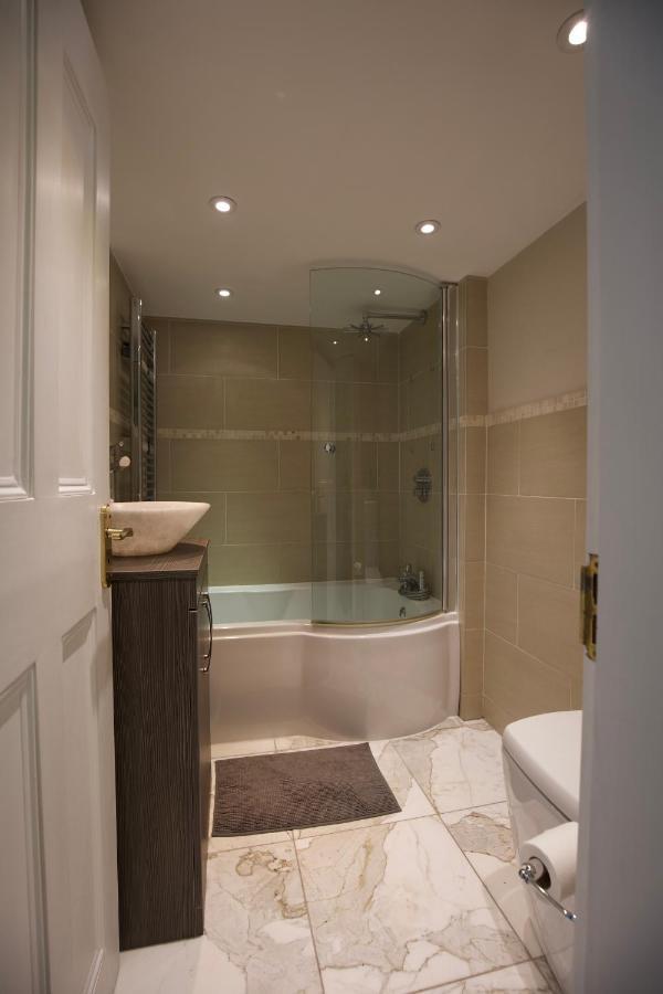 Large 2 Beds Flat Overlooking Clapham Common Park London Exterior photo